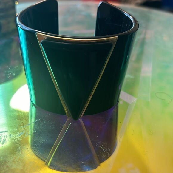 Made in Italy Acrylic modernist cuff bracelet - Picture 4 of 6